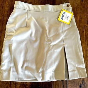 Dennis Uniforms girls performance skirt size 10. NWT.